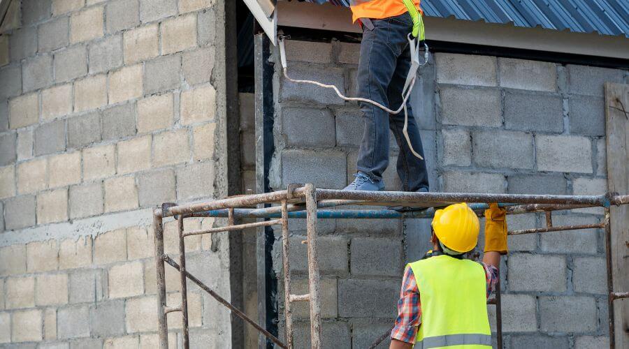 Professional gutter cleaning in Watson, IL